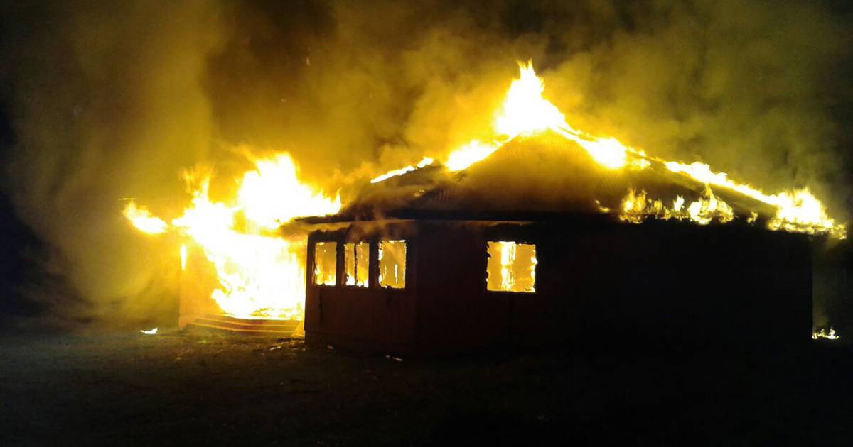 Mujer incendió la casa de su madre por no querer cuidar a sus nietos