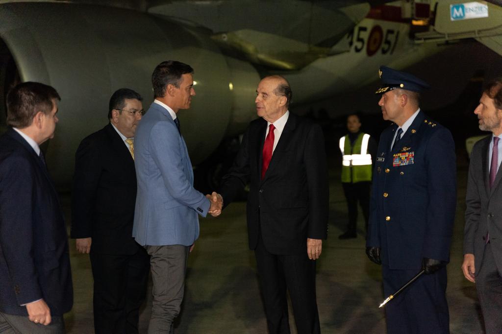 Ministro de Relaciones Exteriores,recibe al Presidente del Gobierno de España.