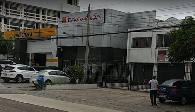 En horas de la mañana de este martes, en la carrera 43 entre 76 y 79 , dos sujetos cometieron un hurto en el Banco Davivienda.