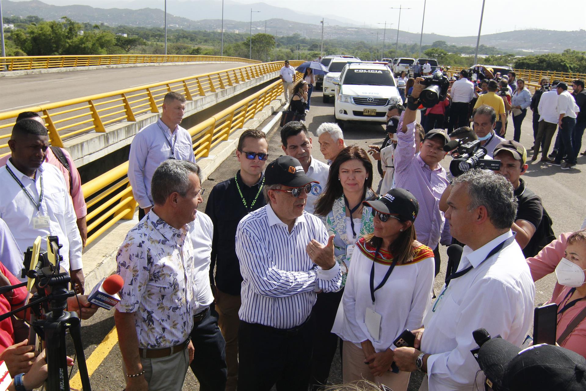 Gobiern promete que apertura de frontera venezolana será integral