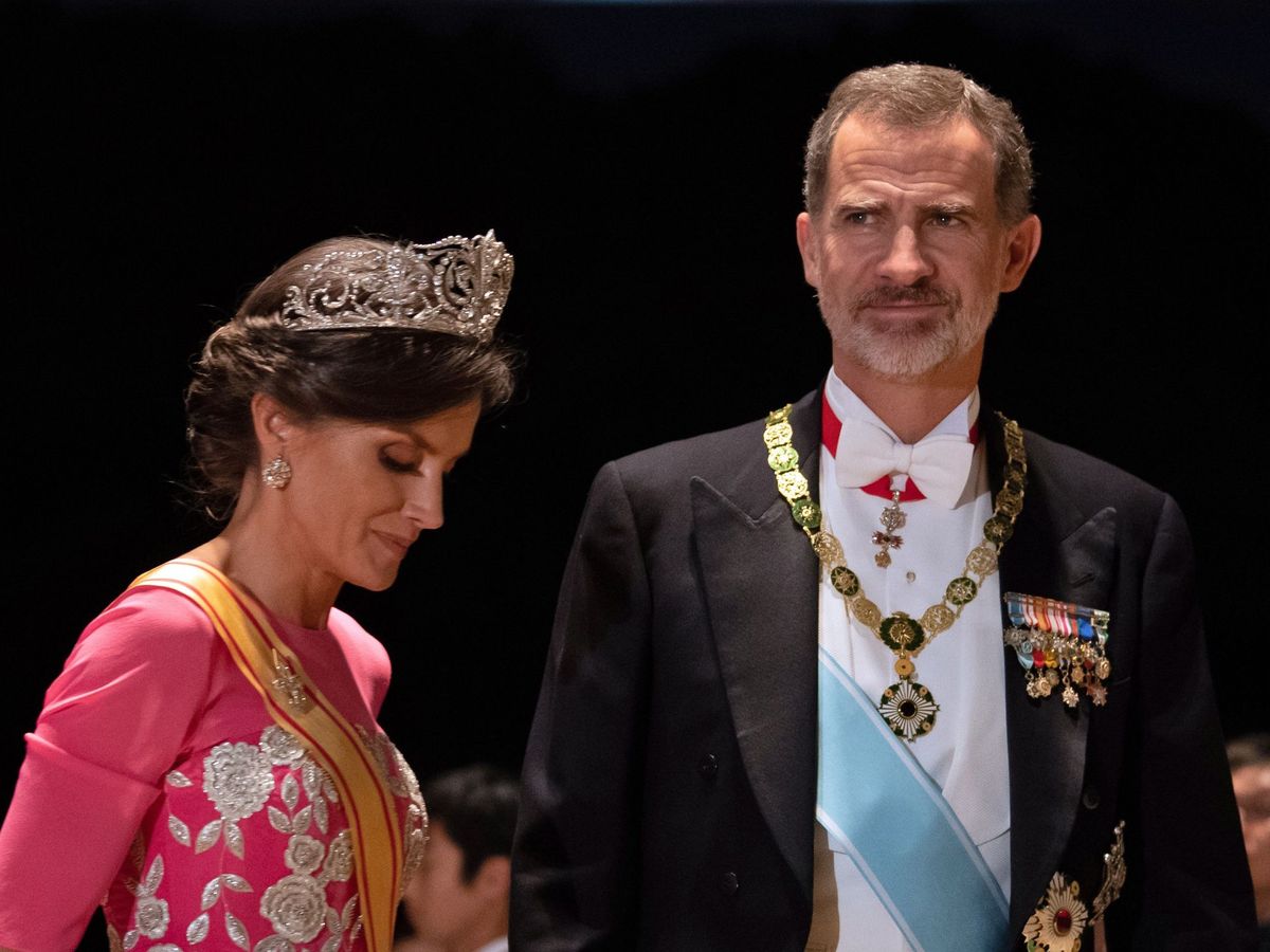 Reyes de España visitarán este domingo la capilla ardiente de Isabel II