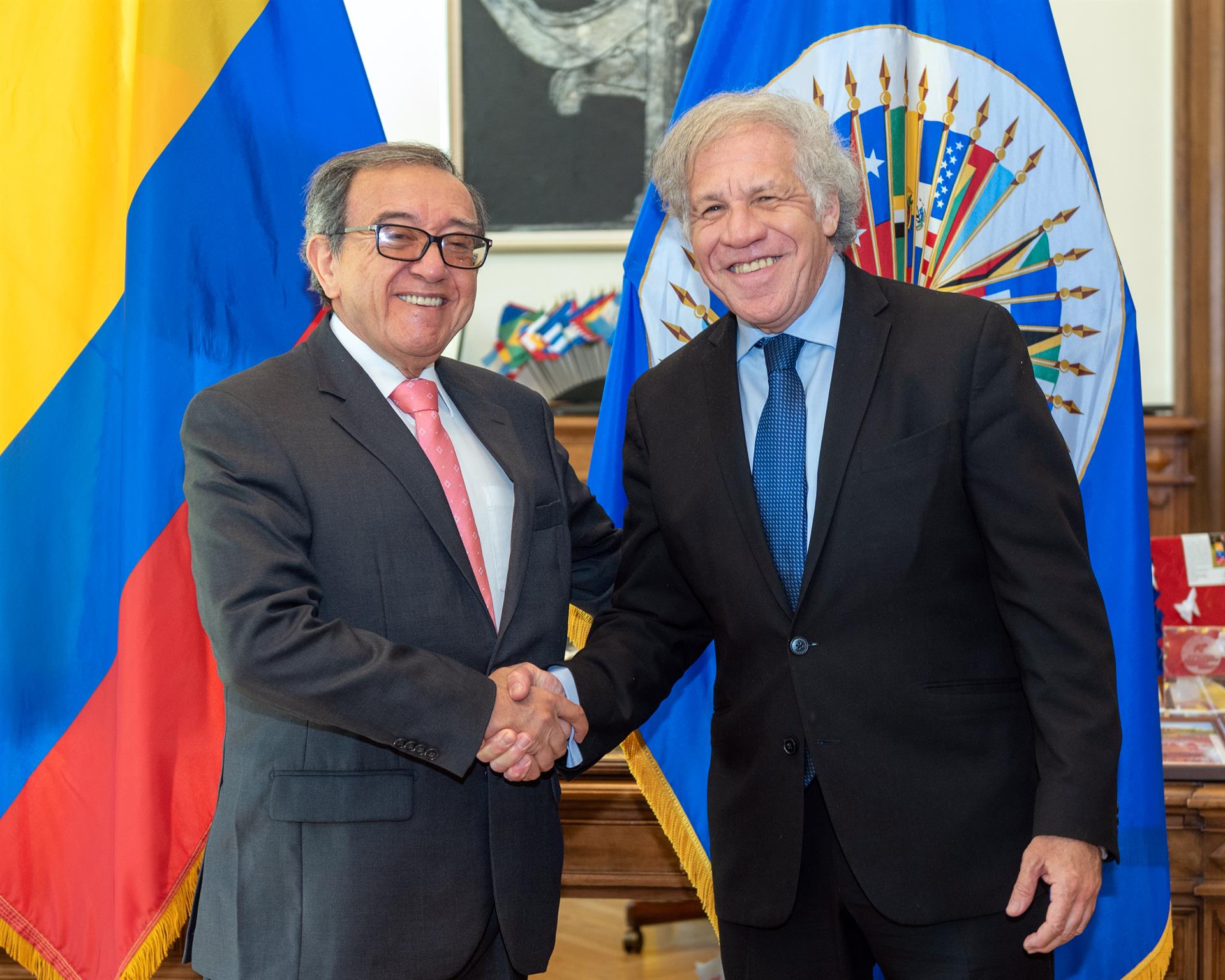 Representante de Colombia ante la OEA asume cargo tras polémica por Nicaragua
