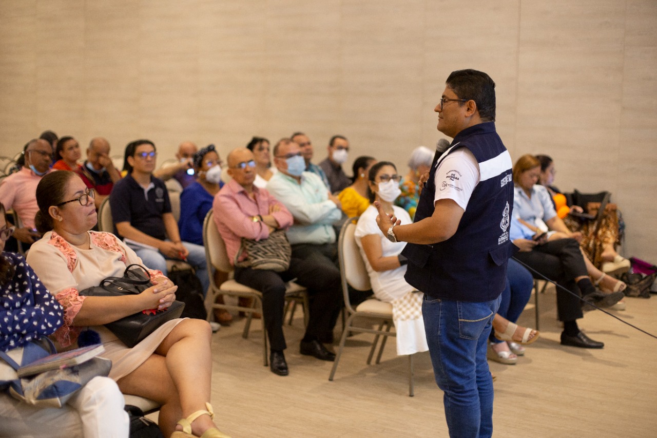 Distrito de Barranquilla socializa con rectores acciones para fortalecer la salud en el entorno escolar
