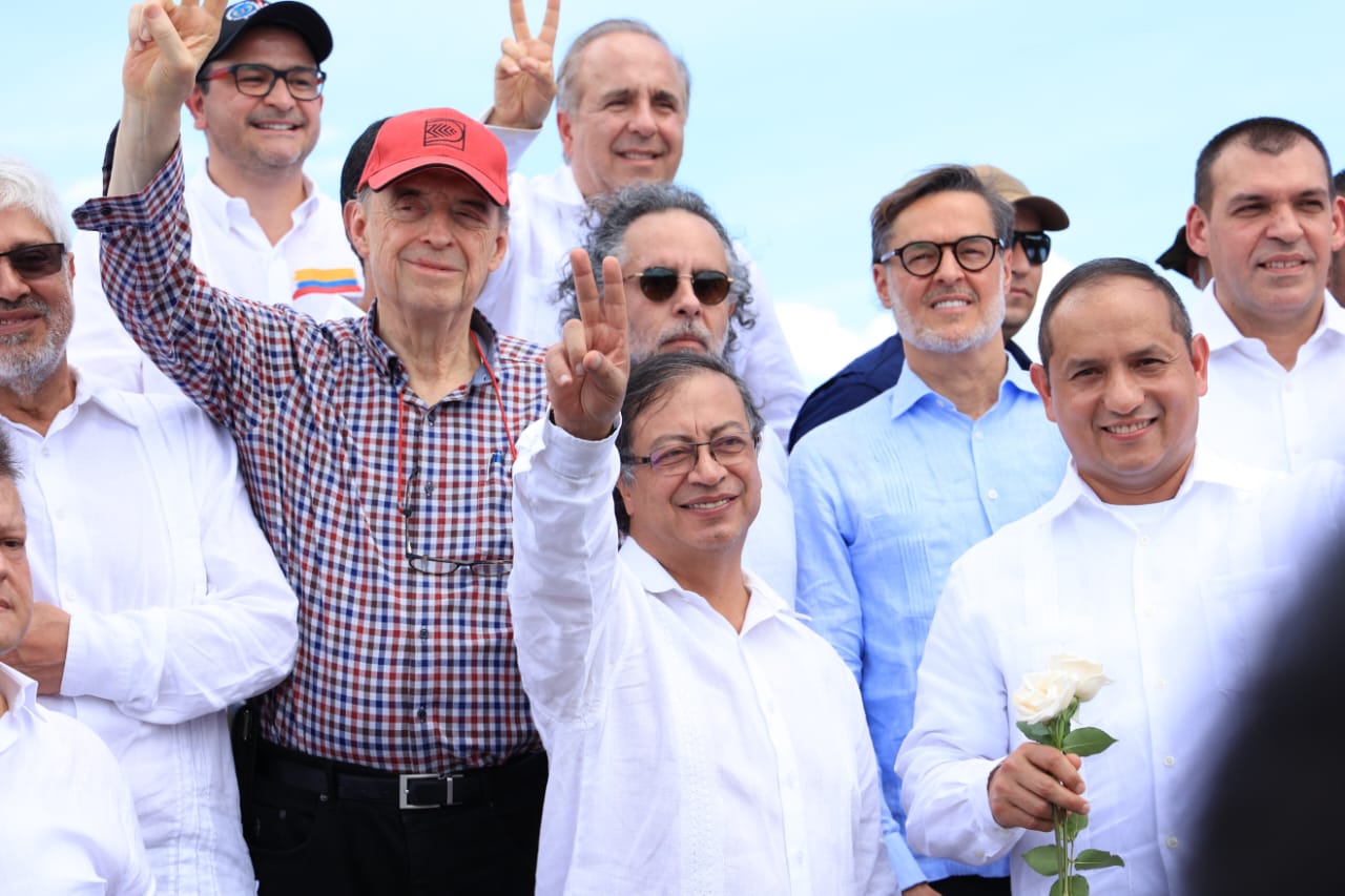 La gracia del comercio es que traiga bienestar y progreso para la población, dijo Presidente Petro en reapertura de la frontera entre Colombia y Venezuela