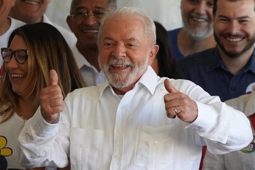 «Viva Lula»: Petro celebra la victoria de la izquierda en Brasil