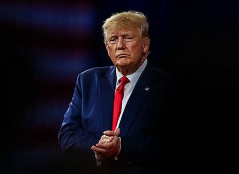 Trump se presenta como «orgulloso disidente político» a la convención de conservadores