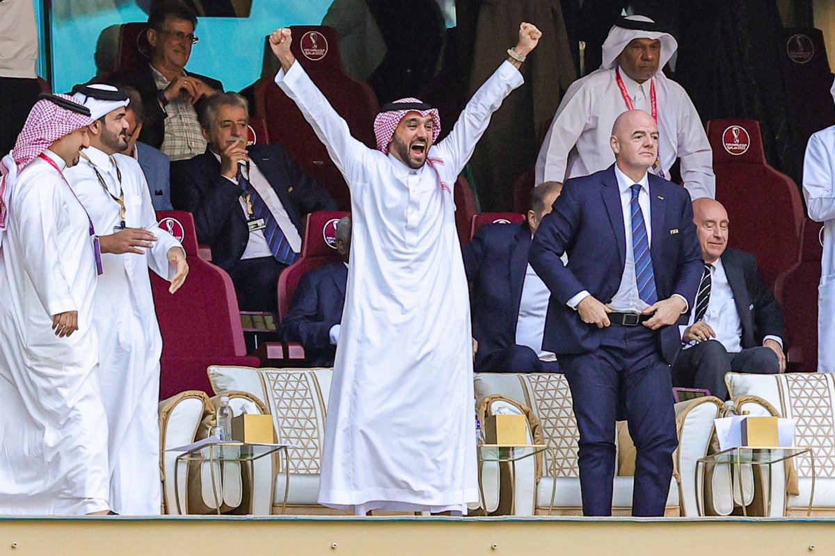 El rey de Arabia Saudí decreta día festivo por la victoria contra Argentina