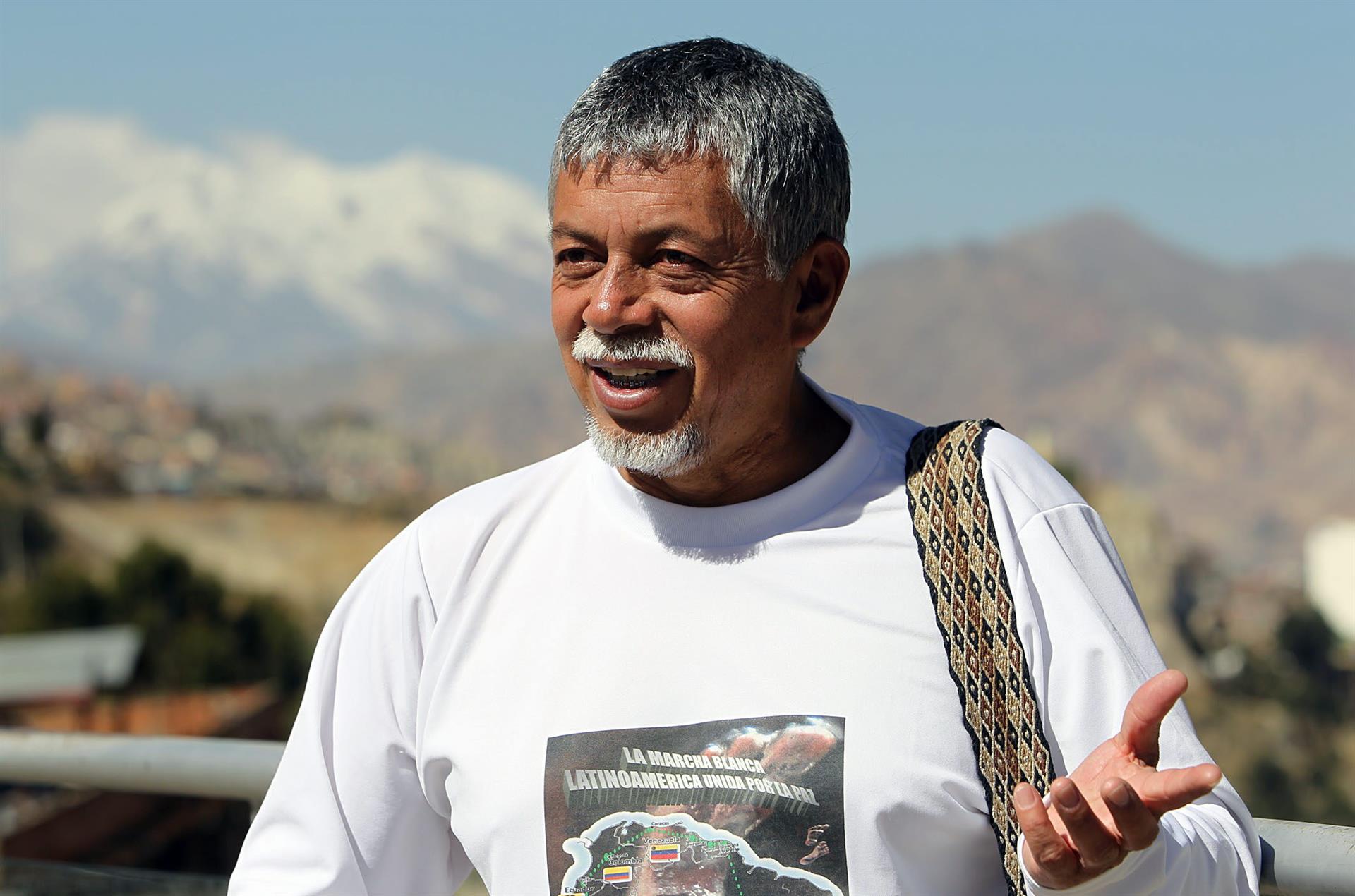 Muere el profesor Moncayo, el «caminante por la paz»