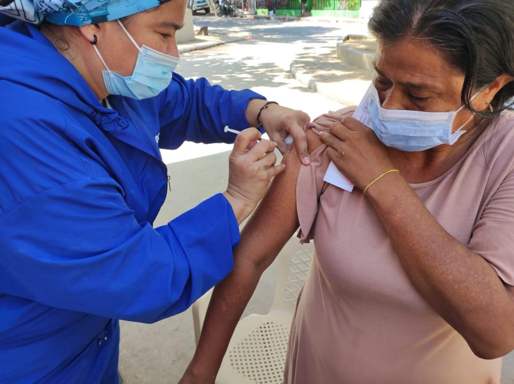 Secretaria de Salud de Barranquilla vacunaron a más de 8.000 personas en la 5.ª jornada nacional