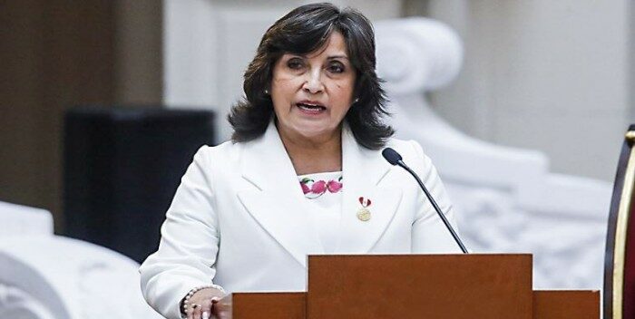 La presidenta de Perú, Dina Boluarte dice que si se amerita se pueden adelantar elecciones en Perú