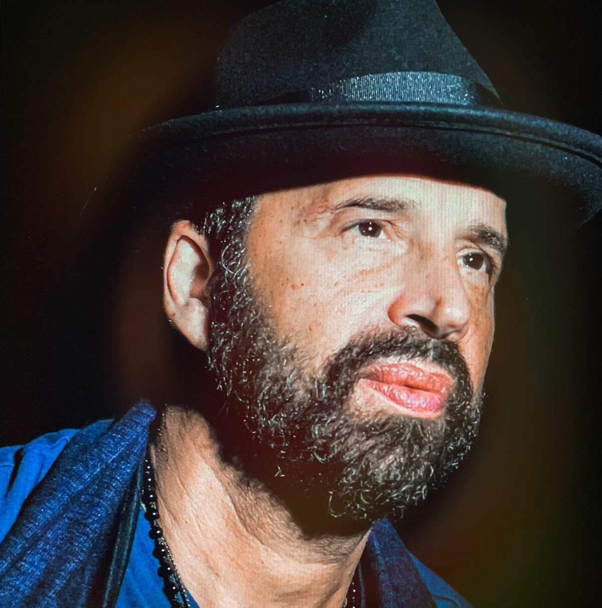 El cantautor Cubano Elsten Torres que fue nominado a Grammy y Billboard, lanza nueva canción para latinoamérica