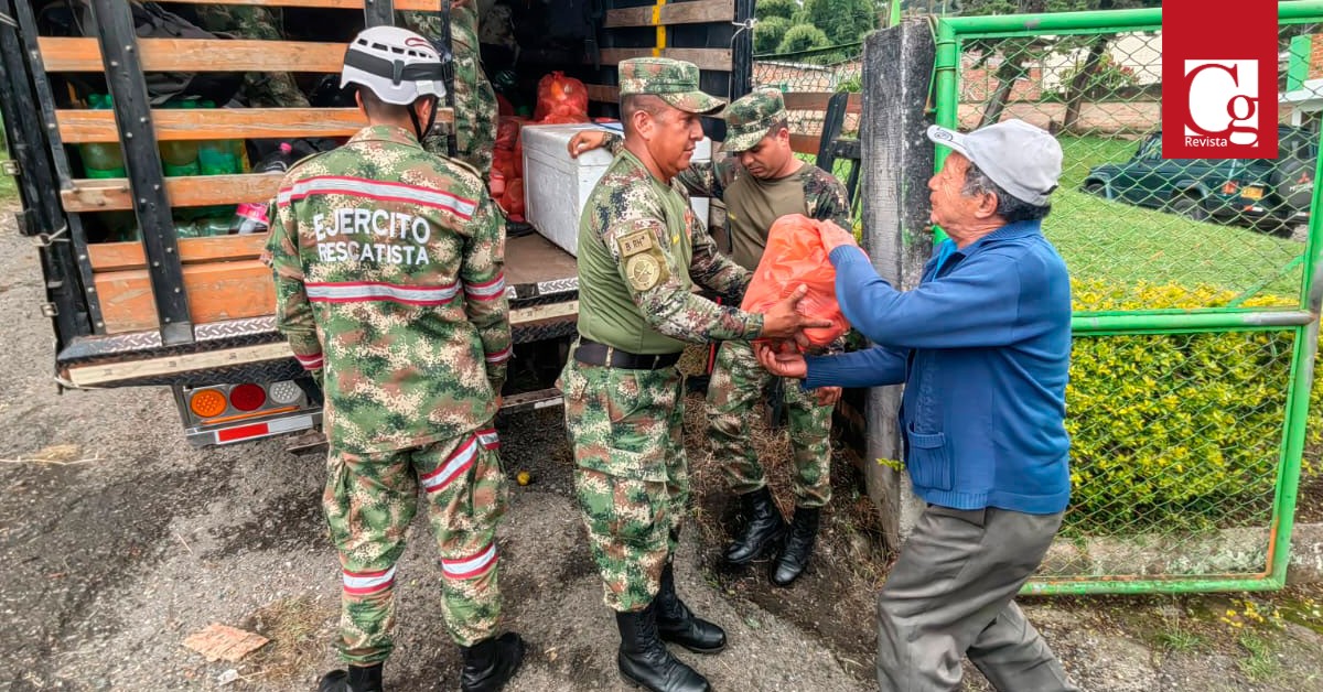 Ejército traslada más de nueve toneladas de alimentos donadas por los payaneses a los damnificados de Rosas, Cauca