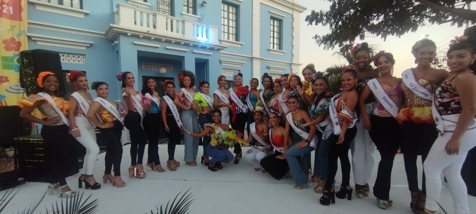 Se llevó acabó la Izada Bandera del Carnaval en la intendencia fluvial de Barranquilla