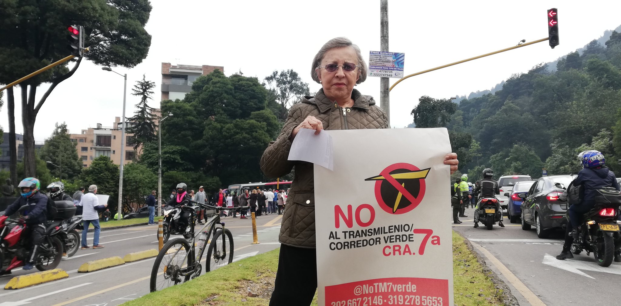 Fuertes enfrentamientos entre el ESMAD y manifestantes en medio de las marchas en contra de la construcción de tramo de Transmilenio por la Cra Séptima en Bogota