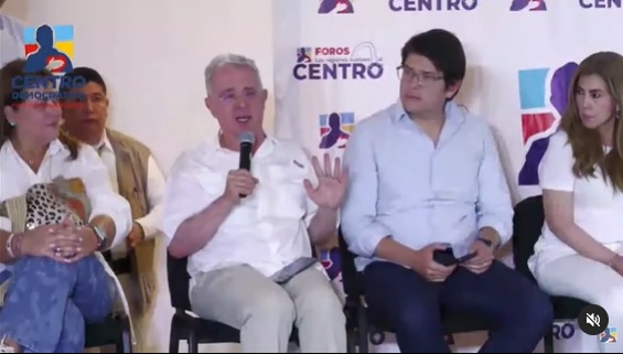 El expresidente Álvaro Uribe defiende a Gustavo Petro: «En mi presencia no se insultará al presidente»