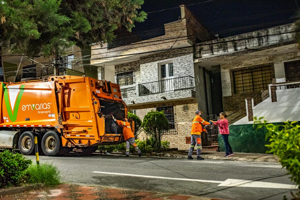 Desde hoy inicia plan piloto para recolección de basuras nocturna en Medellín