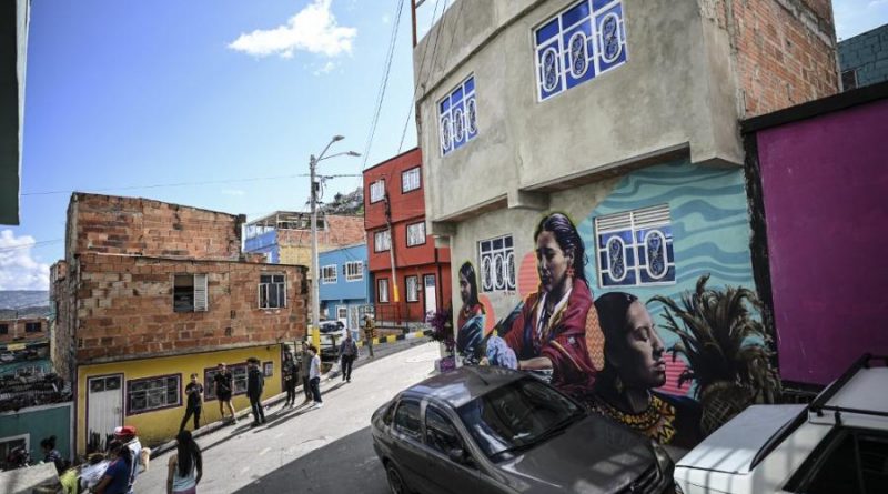 La localidad de Ciudad Bolívar el arte le cambia la cara de una manera positiva