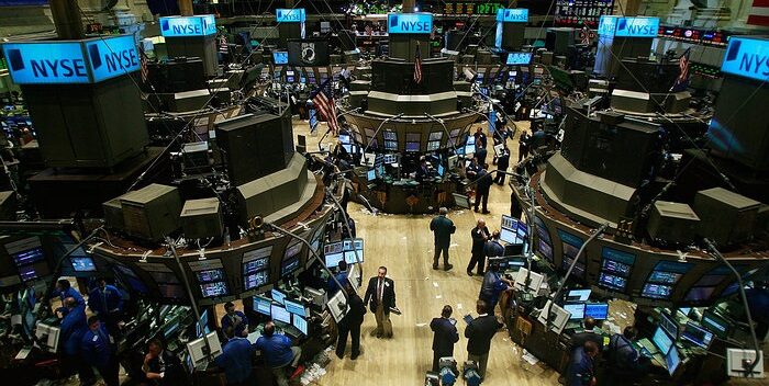 Wall Street cerró semana volátil con ganancias