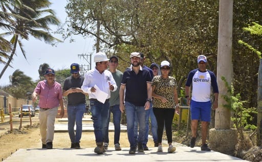 Pumarejo inspecciona proyectos de intervención de tajamar occidental y playa de Puerto Mocho