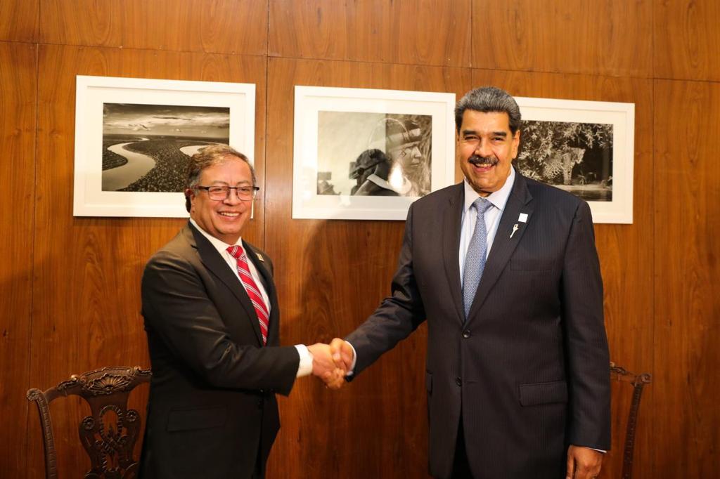 Presidentes Petro y Maduro acuerdan búsqueda en Venezuela de restos de colombianos víctimas del paramilitarismo