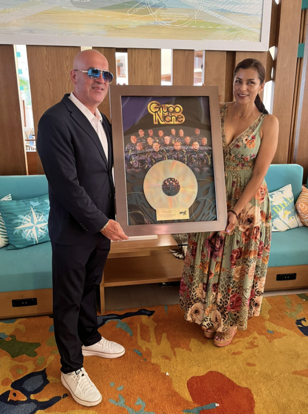 Grupo Niche recibe de su sello discográfico ONERPM reconocimiento por superar 100 millones de reproducciones en plataformas digitales a nivel global de su álbum “40”