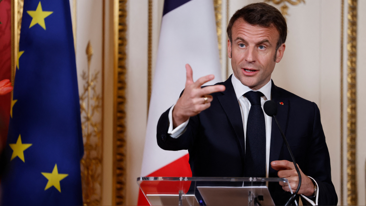 Gobierno francés pretende suspender funciones de las redes sociales durante protestas