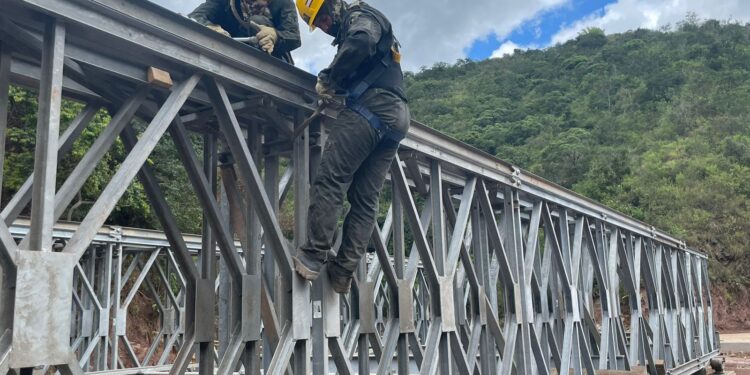 Avanza a Doble Marcha la Instalación de Puentes Militares para Restablecer la Movilidad entre Cúcuta y Ocaña