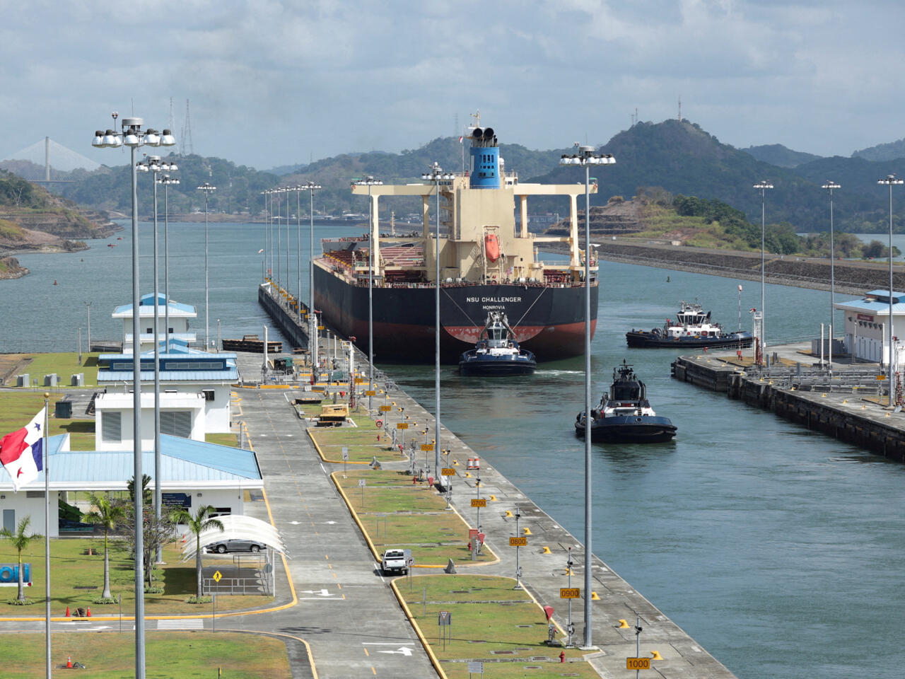 Panamá le aclara al presidente Gustavo Petro que el Canal está abierto y operativo