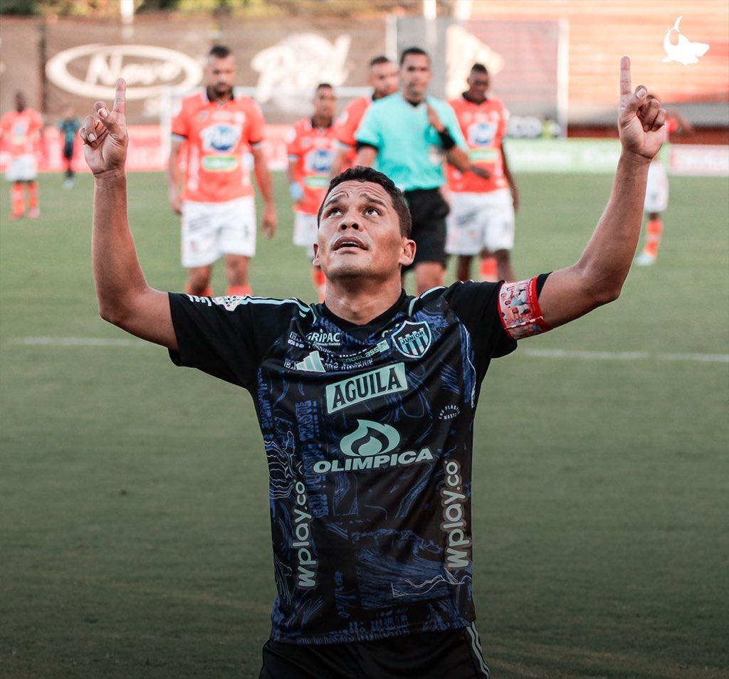 Junior de Barranquilla se recupera de los «bolillazos» y le gana 1-2 al Envigado