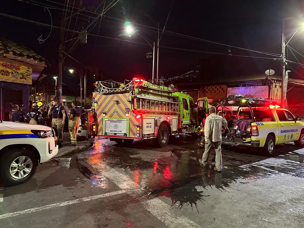 El Dagrd, con Bomberos Medellín, atendió en las últimas horas seis incendios en la ciudad