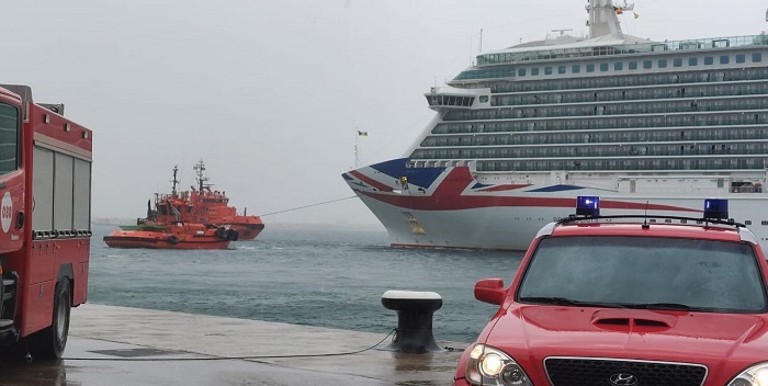 Crucero y petrolero chocan por fuertes vientos en las Baleares