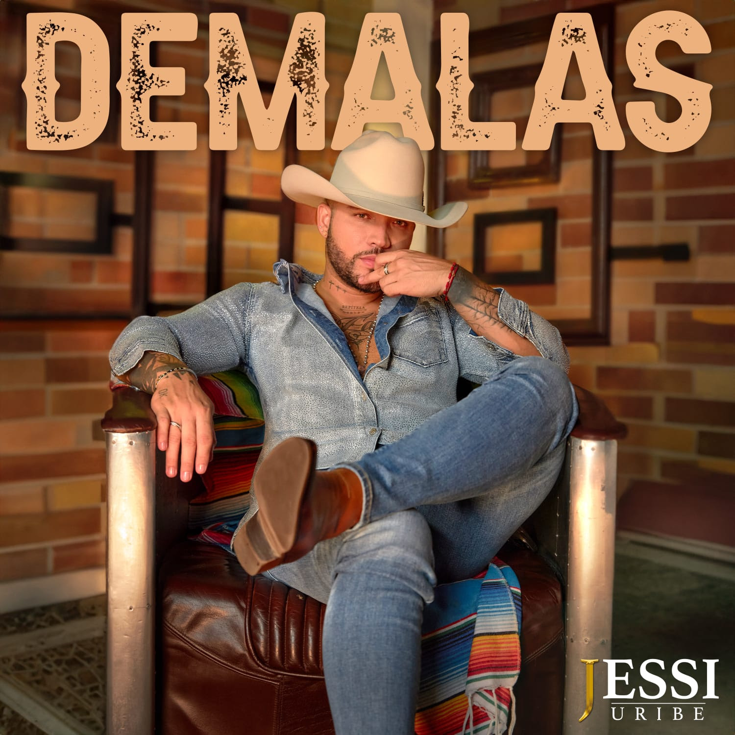 Jessi Uribe le dice adiós a los amores tóxicos con su nuevo sencillo «Demalas»