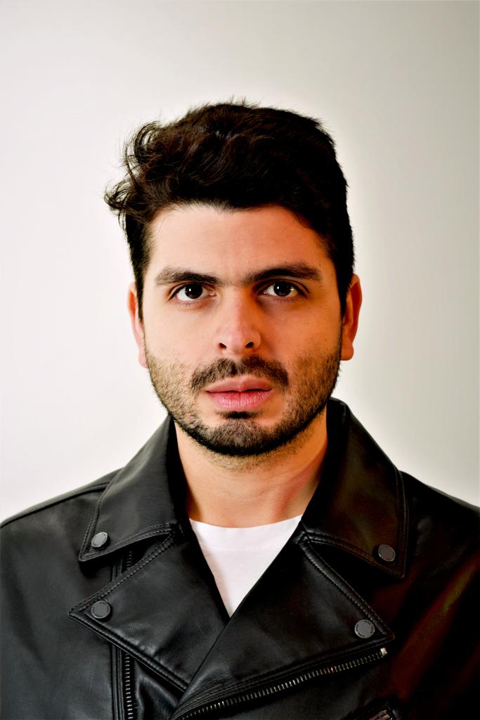 El artista Kristhyan Benítez, está nominado al Latin Grammy 2023