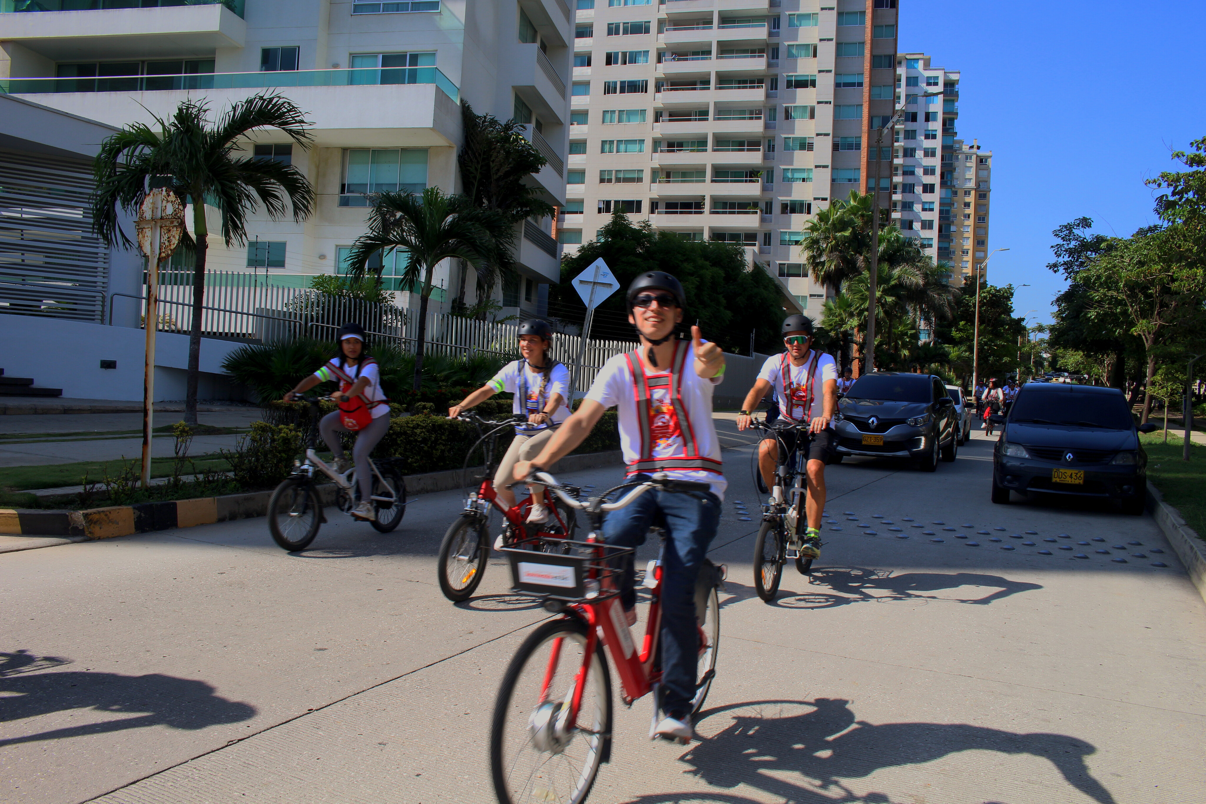 Davivienda le apuesta a la movilidad sostenible de Barranquilla e invita a pedalear por el municipio en bicicletas eléctricas