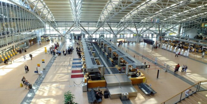 Cierran el aeropuerto de Hamburgo en Alemania por una amenaza de atentado