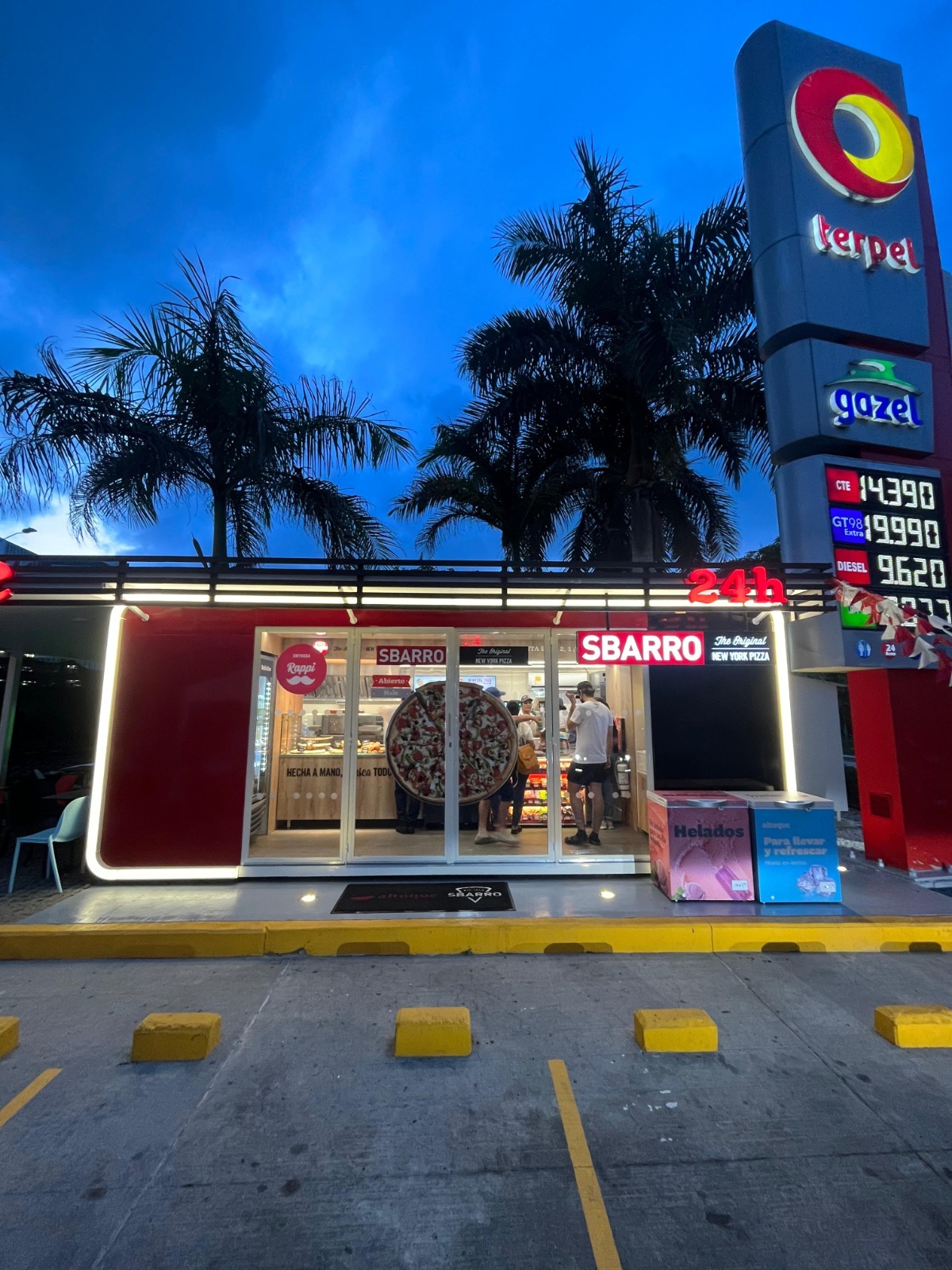 Sbarro llega a Barranquilla con la mejor pizza al estilo newyorkino