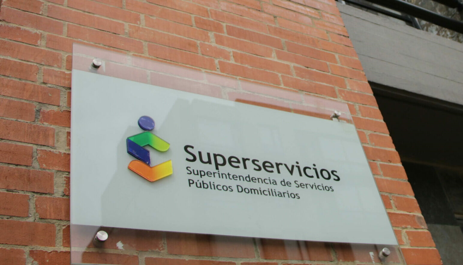 Superservicios confirma sanciones por más de 4 mil millones de pesos a 4 empresas de gas combustible