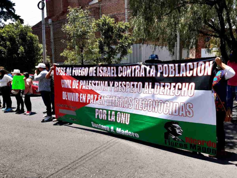 Frente embajada de Israel colombianos se reunieron para apoyar al pueblo palestino