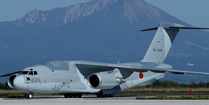 Un avión militar japonés evacúa a 83 civiles de Israel