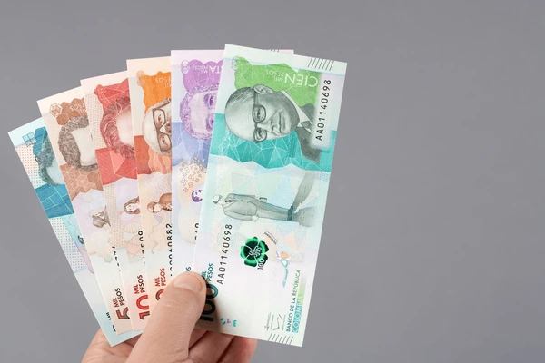 En 1.300.000 pesos fue definido el salario minímo a partir del año 2024