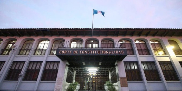 Máximo tribunal de Guatemala afirma que el partido del presidente electo está suspendido