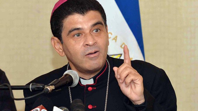 Obispo nicaragüense Rolando Álvarez desterrado al Vaticano tras desafiar al gobierno de Ortega