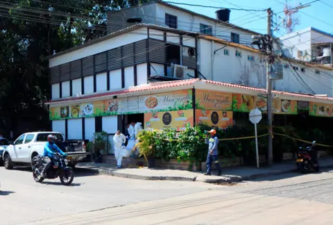 Sicarios asesinan a dos dominicanos en un restaurante de Cartagena