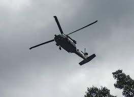 Rescatados ilesos ocupantes de helicóptero accidentado en Medellín; la Aerocivil investigará el incidente