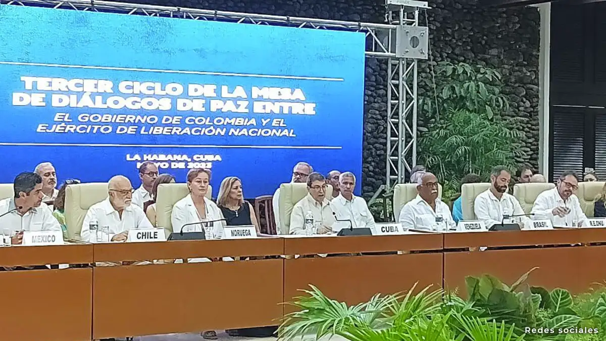 Delegación negociadora del ELN abandona Cuba tras dar por cerrada la crisis en el diálogo