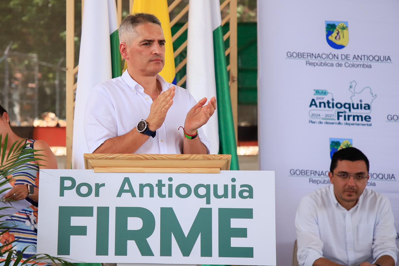 “No estamos pidiendo limosna; estamos reclamando a lo que ya se ha comprometido la Nación”: gobernador Andrés Julián