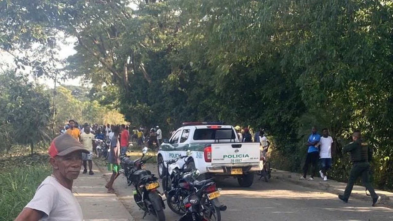 Atacan con explosivos una estación policial y una carretera en Guachené, Cauca