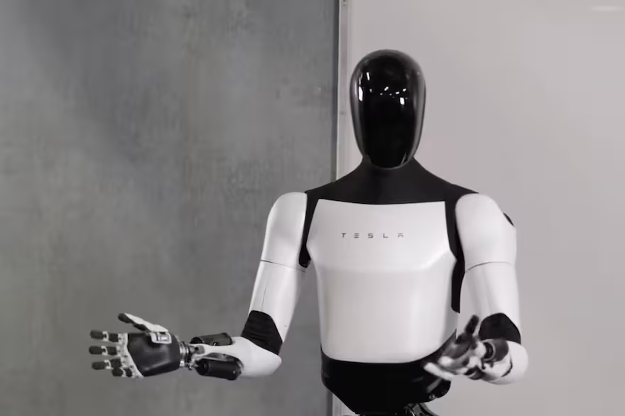 Tesla anuncio el lanzamiento del Optimus Gen 2, su robot humanoide de segunda generación