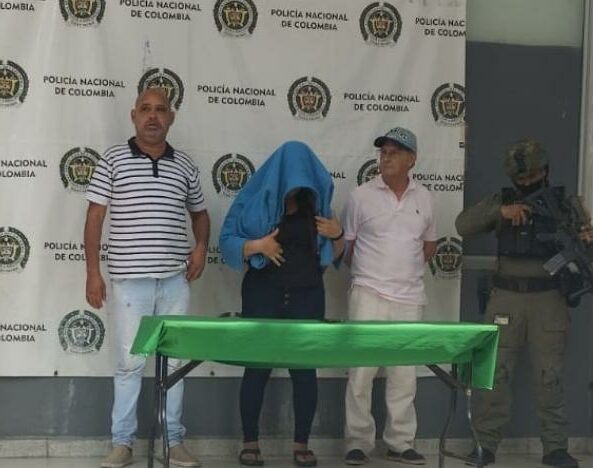 «DIJIN arresta a notario y abogado en Barranquilla por disputa de tierras»