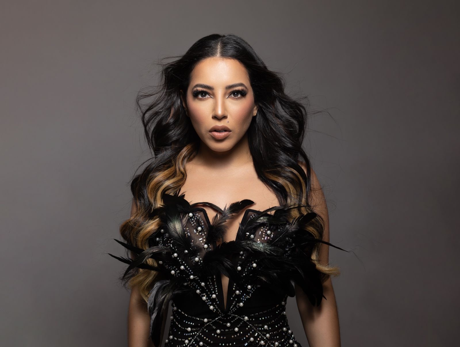 Karina González lanza «X ILUSO»: El sencillo que promete revolucionar el vallenato